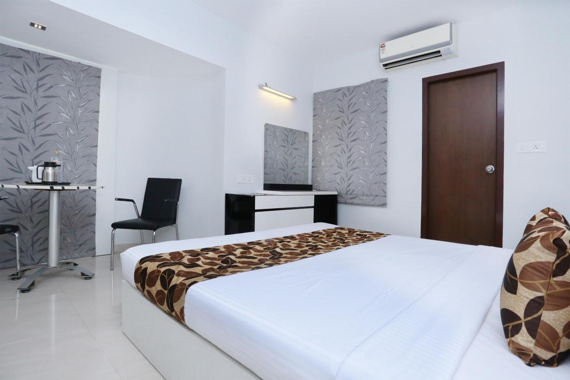 Super Townhouse Malabar Illam Hotel Kochi Ngoại thất bức ảnh