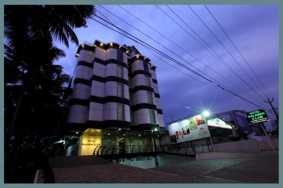 Super Townhouse Malabar Illam Hotel Kochi Ngoại thất bức ảnh