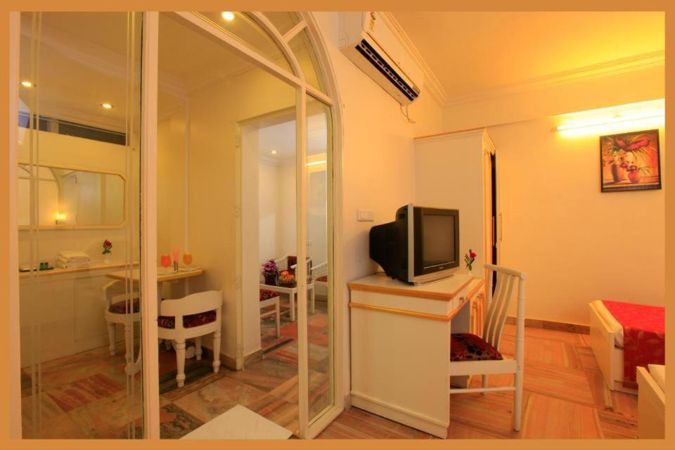 Super Townhouse Malabar Illam Hotel Kochi Phòng bức ảnh